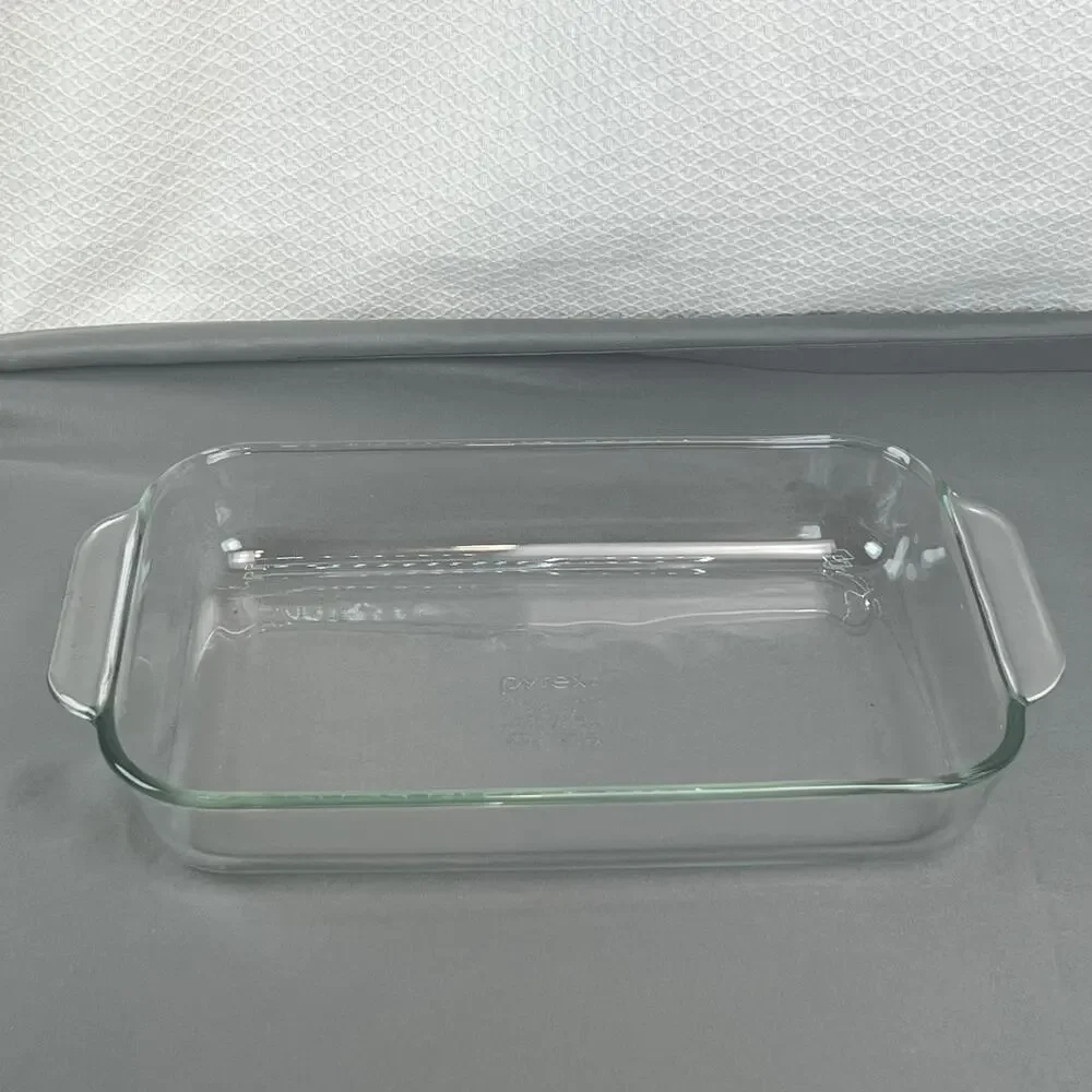 PYREX 232 Rectangular 11x7x2 Casserole Baking Dish Clear Glass Made in USA 2 Qt